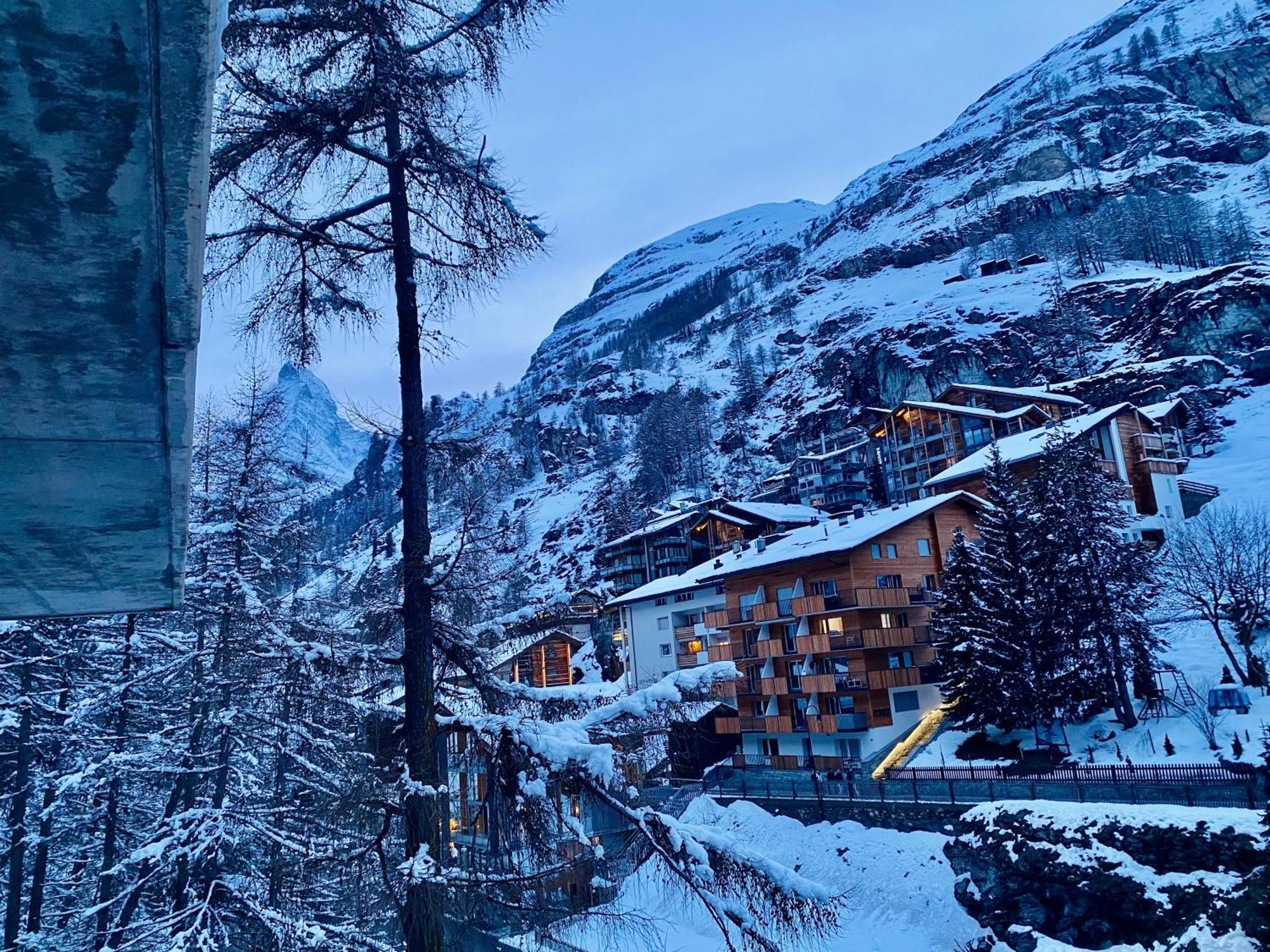 Apartamento Cosy Modern With Balcony And Matterhorn View *